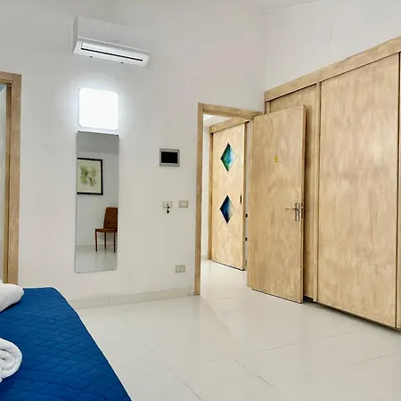 Unique In Centro Citta Bagno Privato E Climatizzatore Guest house