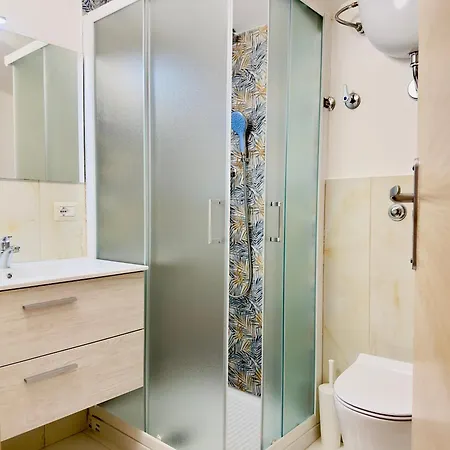 Guest house Unique In Centro Citta Bagno Privato E Climatizzatore *