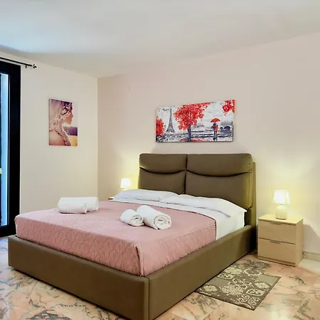 Unique In Centro Citta Bagno Privato E Climatizzatore Guest house Ragusa