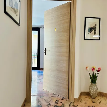 Unique In Centro Citta Bagno Privato E Climatizzatore Guest house *