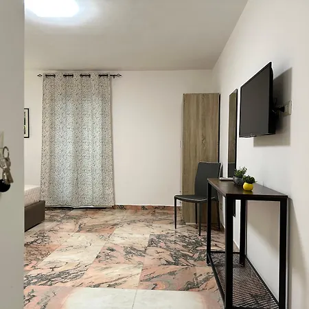 Unique In Centro Citta Bagno Privato E Climatizzatore