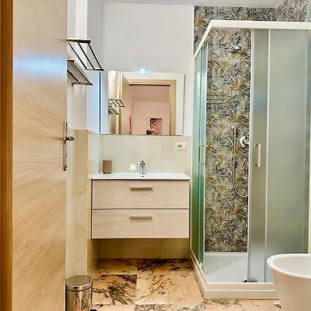 Guest house Unique In Centro Citta Bagno Privato E Climatizzatore Ragusa