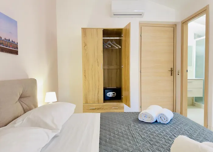 Unique In Centro Citta Bagno Privato E Climatizzatore Ragusa