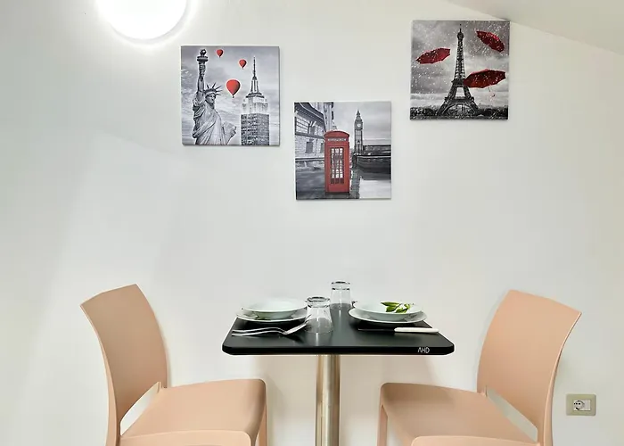 Unique In Centro Citta Bagno Privato E Climatizzatore 3*